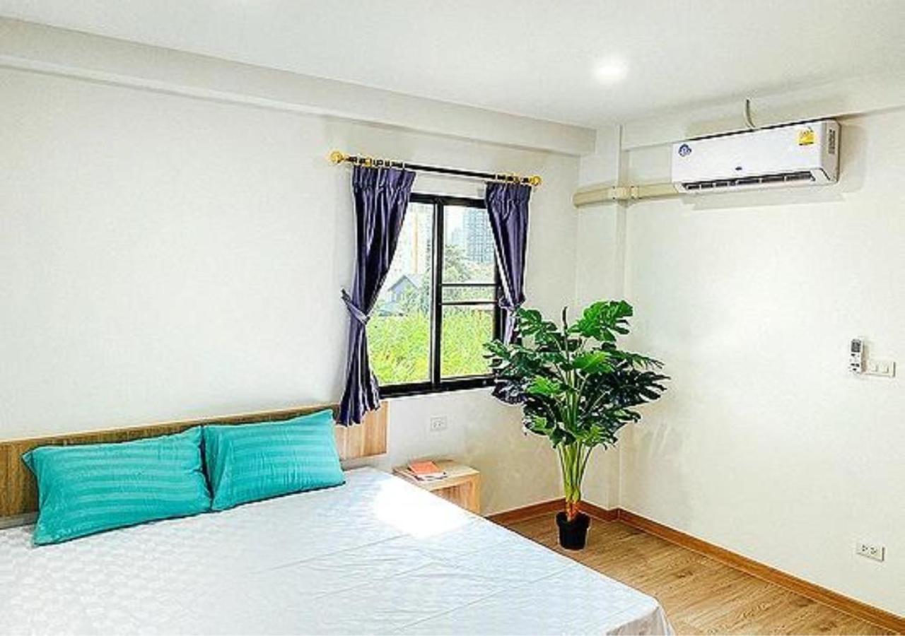 Gp House Apartment - Private Suite Room Sukhumvit 81 Bts Onnut Bangkok Bagian luar foto